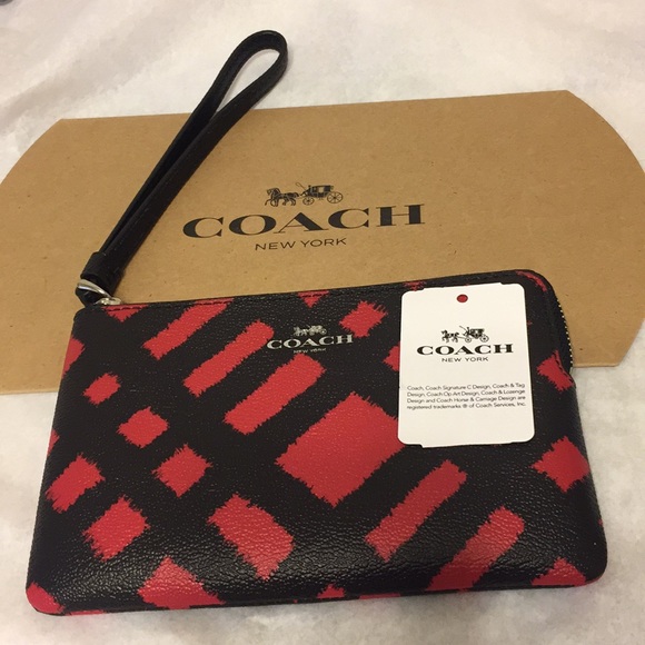 Coach Handbags - Coach wristlet NWT